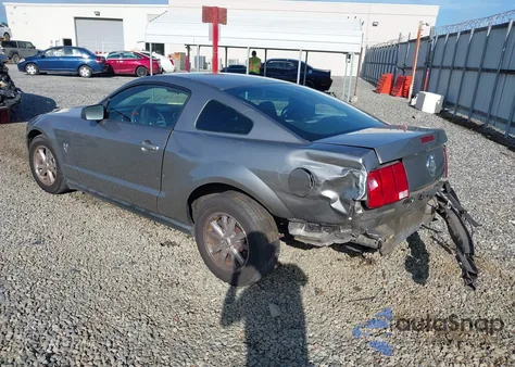 2009 Ford Mustang V6/V6 Premium z USA, uszkodzony, nr VIN 1ZVHT80N495114004